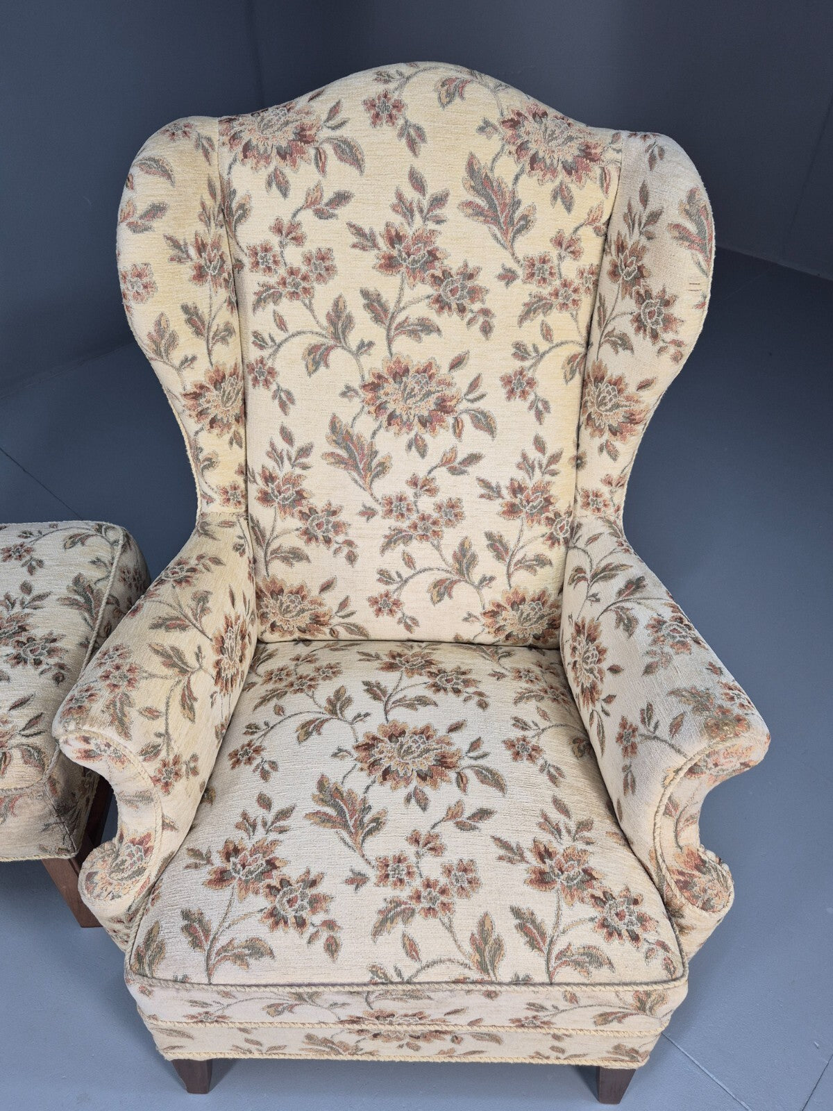 Vintage Goergian Style Wingback and Ottoman Floral Cotton 20th C EB9545 VCLO - UKDK FURNITURE