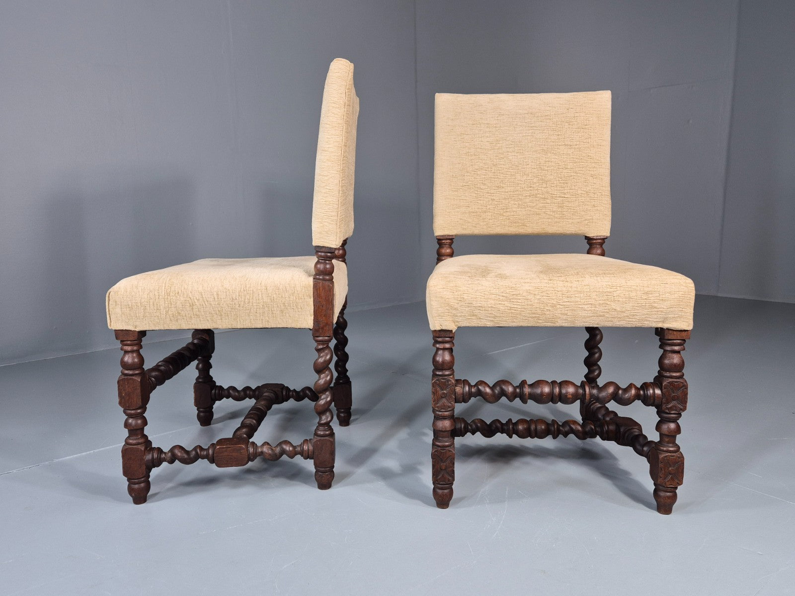 2 Baroque Dining Chairs in Oak Barley Twist H Stretchers Antique EB11425 VDIN6