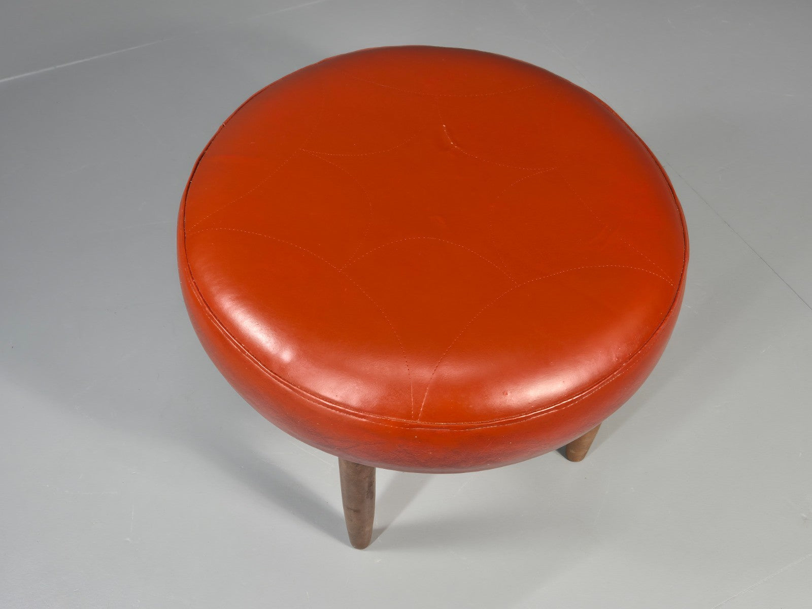 Mid Century Circular Footstool Red Vinyl Teak Legs 1960s Danish EB10882 MFOO1