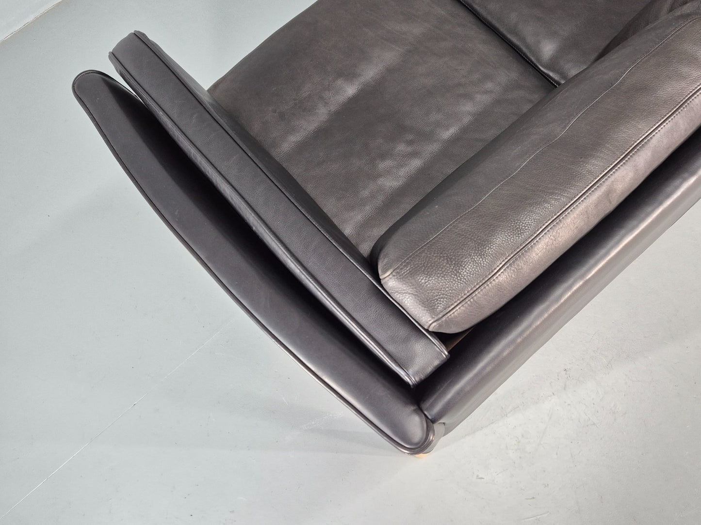 Vintage Danish Two Seater Leather Sofa Quality Feather Filled Retro EB11643 M2SS14
