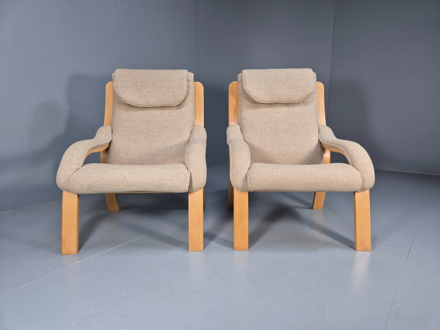 Bentwood Lounge Chairs Pair Oatmeal Fabric Beech Wood Danish Design EB9251 MBEN - UKDK FURNITURE