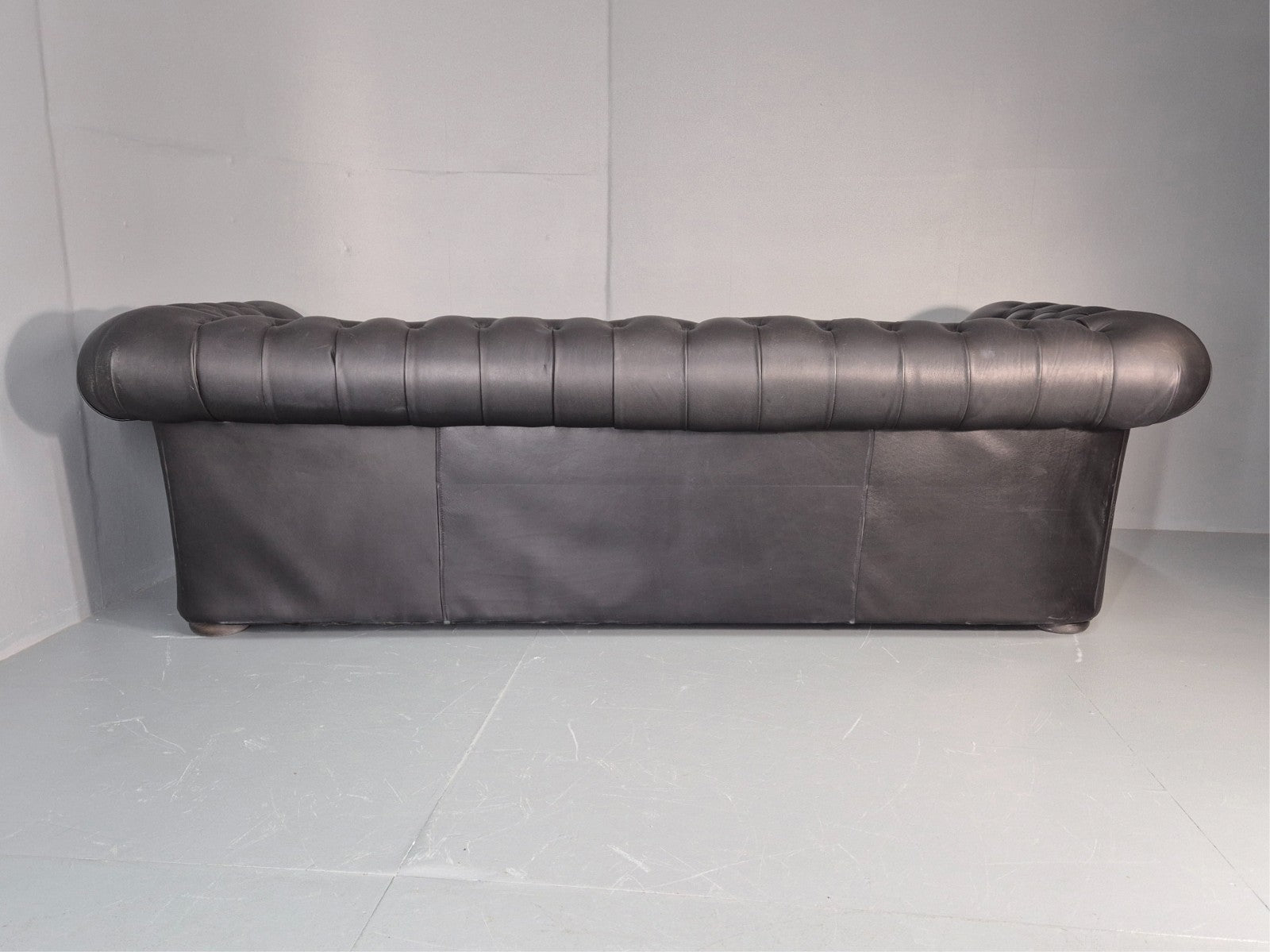 Four Seater Chesterfield Black Leather Feather Cushions Quality EB11229 VCHE14