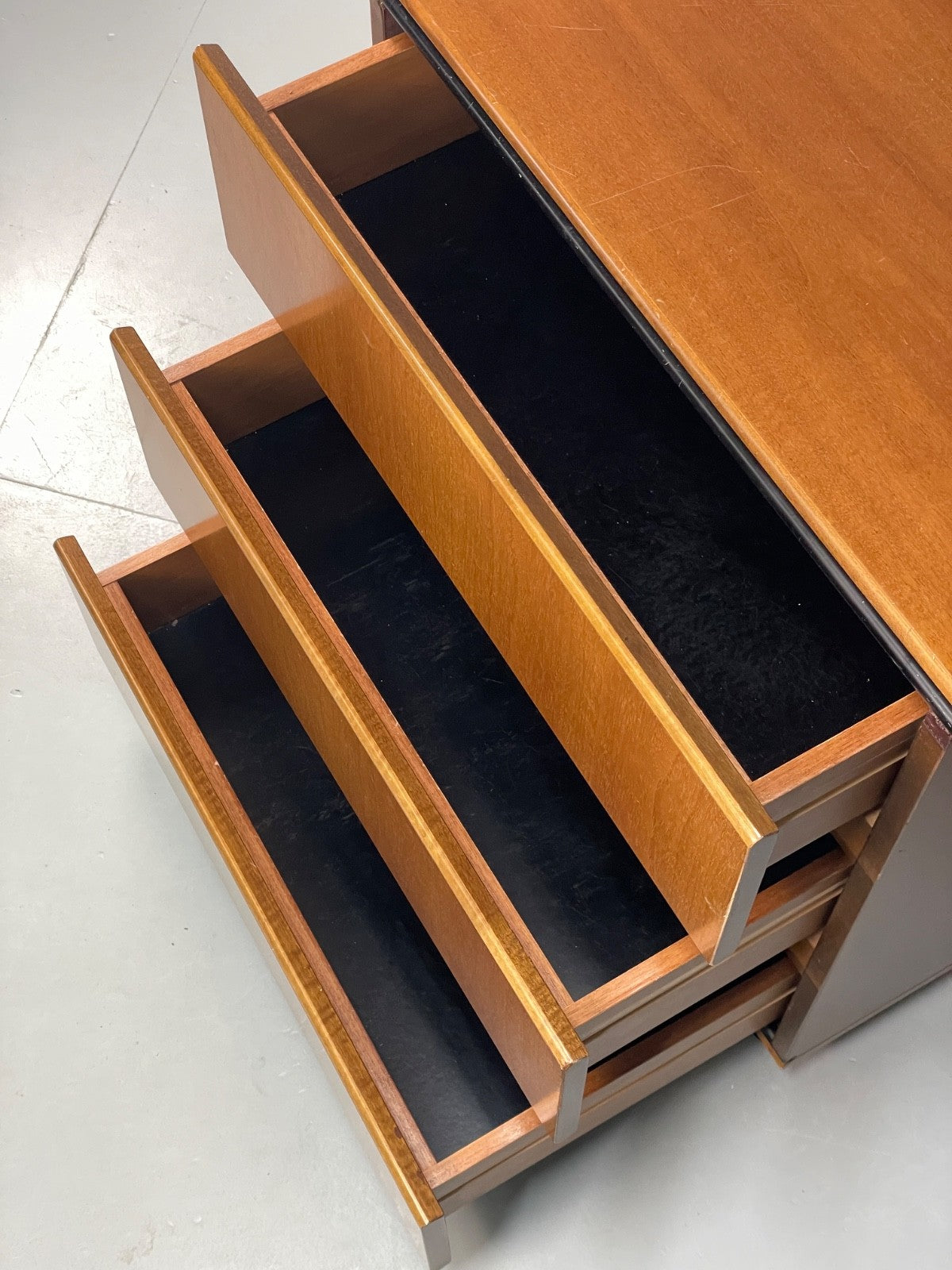 Vintage 1980s Cherry Desk Three Drawers Ball Feet Post Modern EB11058 MWOO12