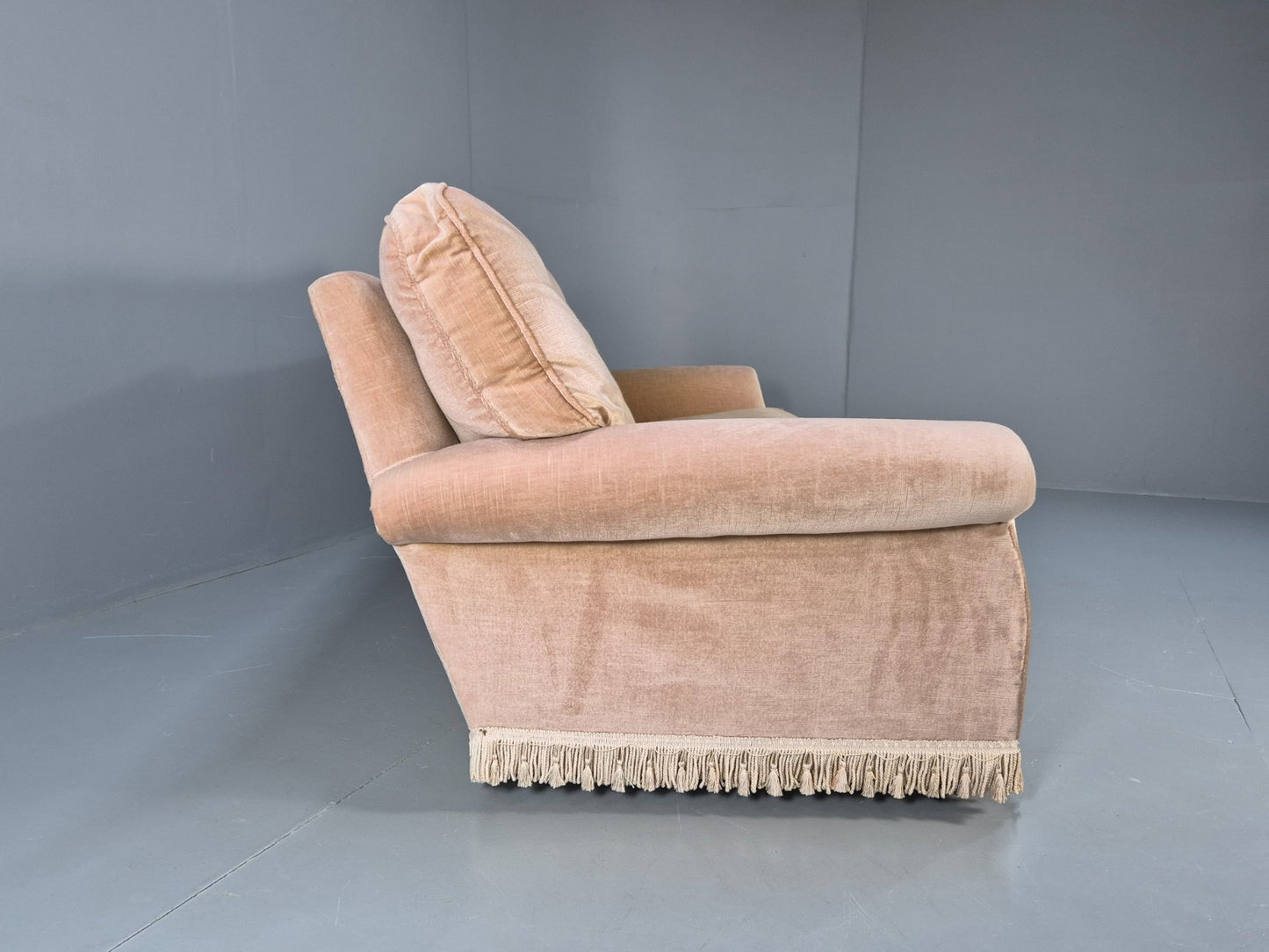 1970s Gold Velour Luxury Three Seater Settee tassels Retro   EB10632 V3SS14