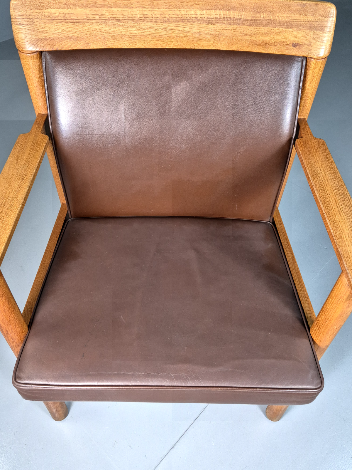 Vintage Scandinavian Elbow Chair Brown Leather Oak Frame Retro MCM EB7301 MNOR - UKDK FURNITURE