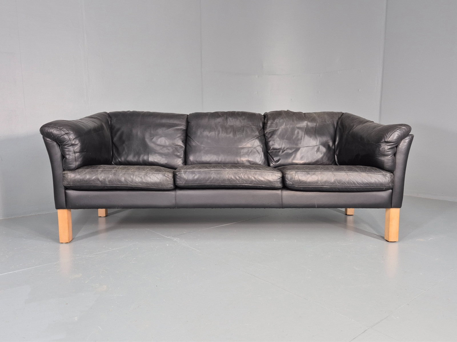 Vintage 3 Seat Sofa Danish Black Leather 1980s Retro EB8626 M3SS4