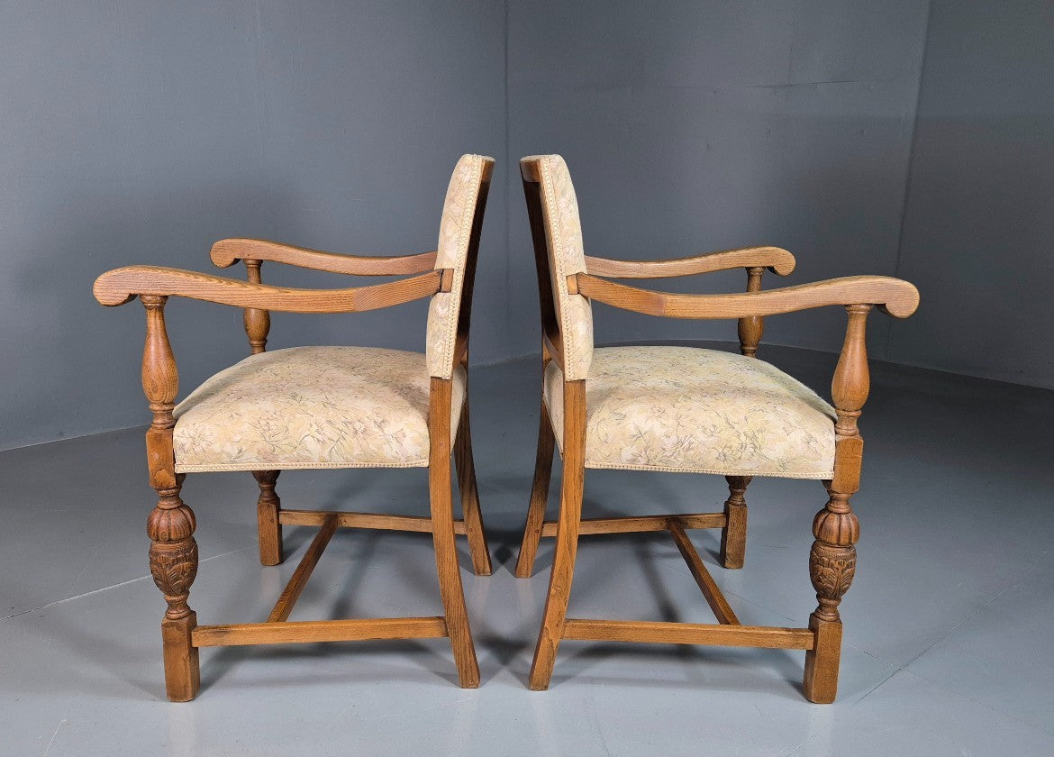 2 Antique Hall Chairs in Oak Frame and Floral Upholstery EB7362 VCAR8