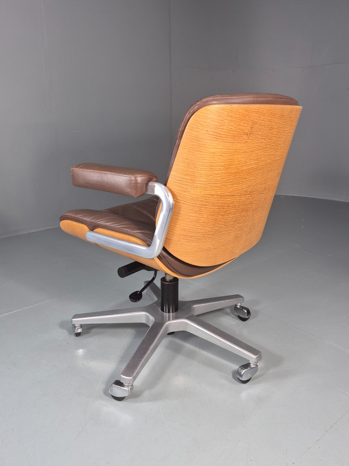 Stoll Giroflex Office Chair Vintage Brown Leather Swivel Reclining EB10998 MSWI9