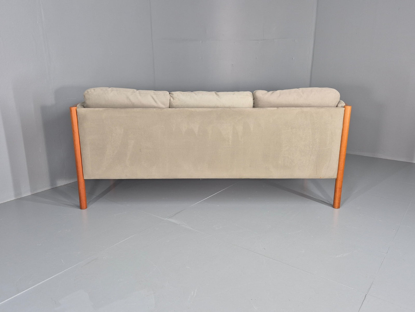 Vintage 3 Seat Settee Mid Century Danish Design Beech Wood Frame EB10553 M2SS13