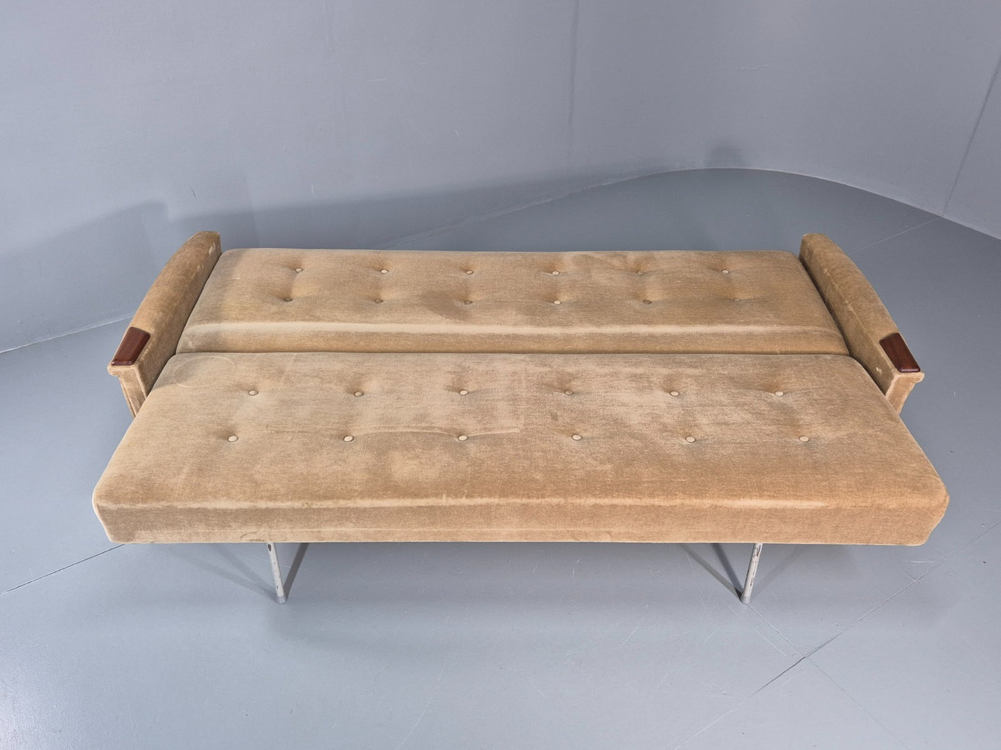 Vintage Sofa Bed Mid Century Denmark Teak Paws  Velour Retro 1960s EB11391 M4SS8