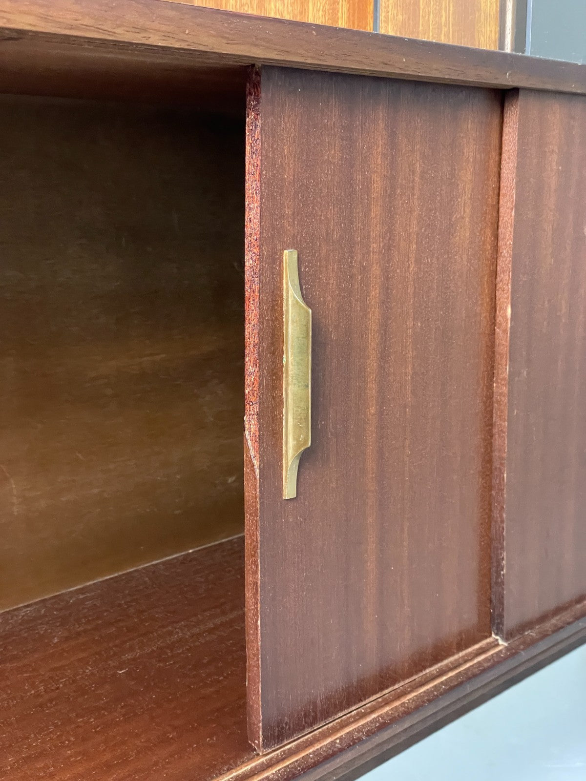 Vintage 1960s Glazed Cabinet Mid Century Beaver & Tapley Bookcase EB11536 MWOO21