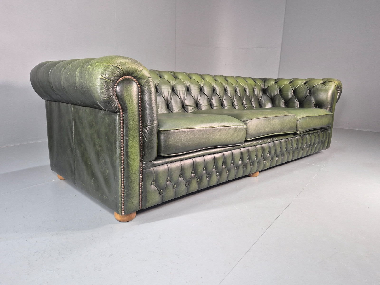 3 Seater Chesterfield Sofa Green Leather Studded Vintage EB11030 VCHE1