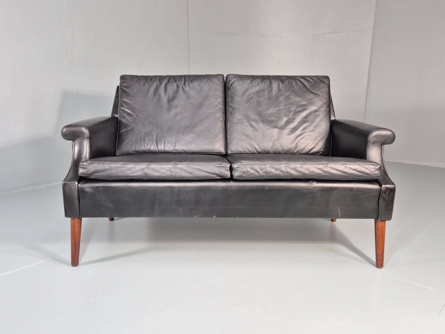 Vintage 1960s Two Seater Leather Sofa Retro Mid Century Danish EB11379 M2SS5