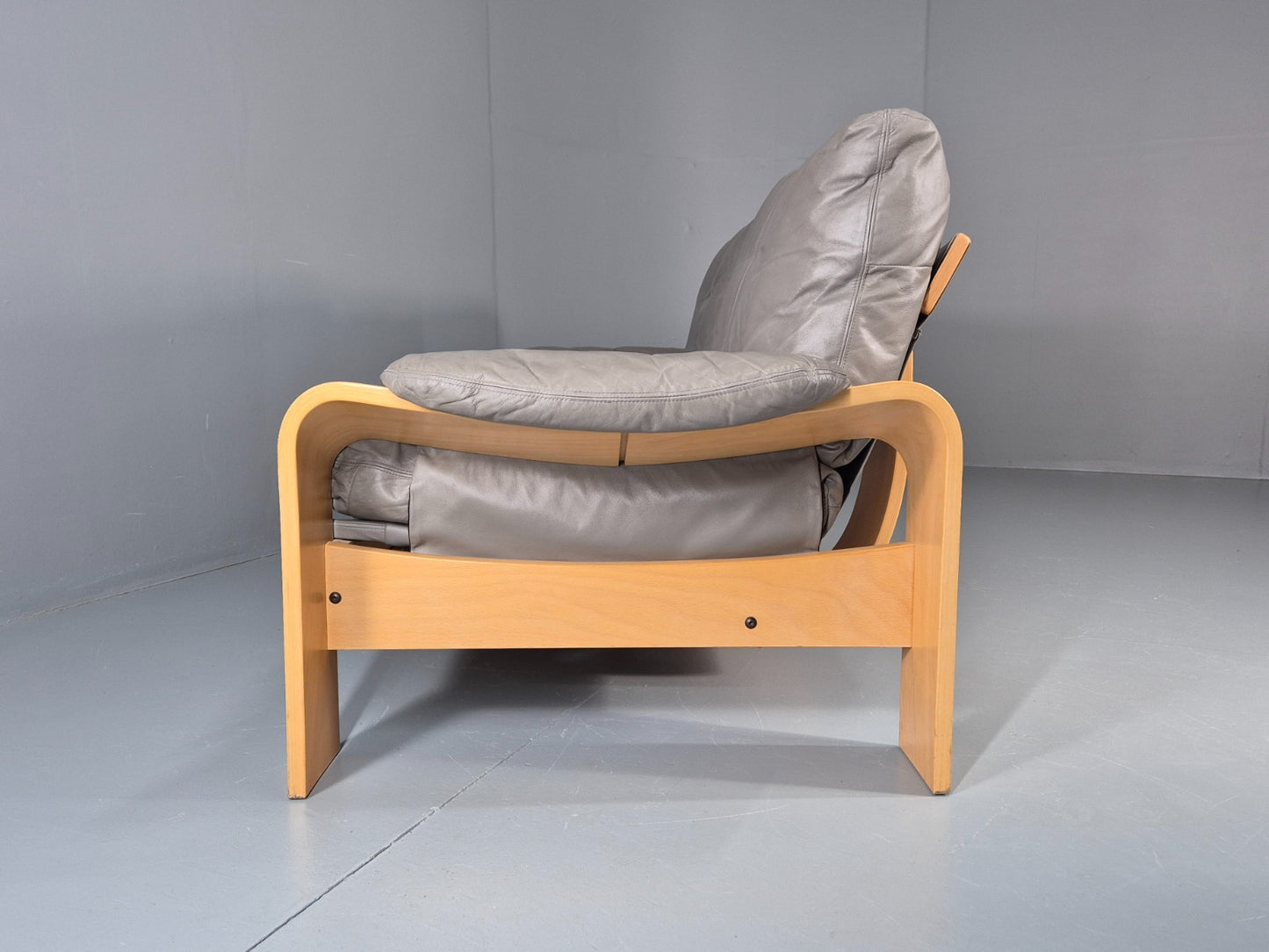 Two Seater Vintage Settee Bentwood and Grey Leather 1980s Retro MCM EB11390 M2SS18