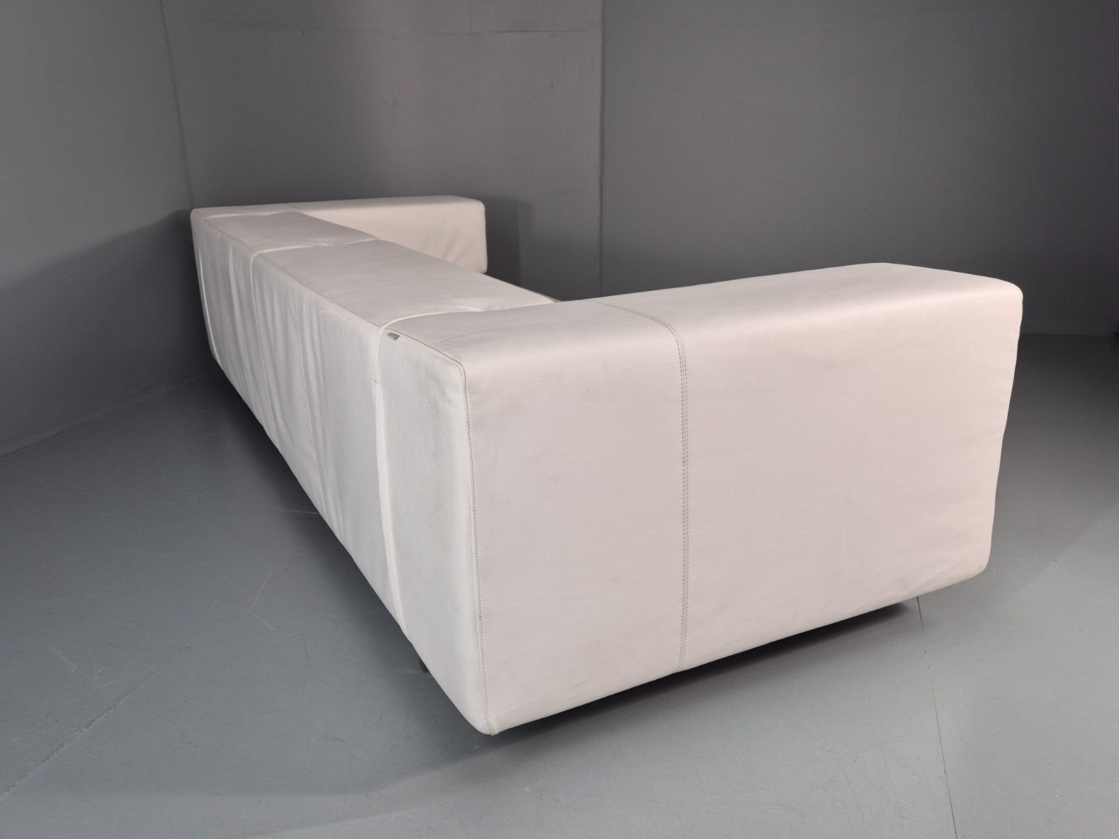 Frighetto Four Seater Settee White Leather Modern Design  EB10626 M4SS15