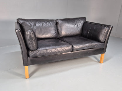 Retro Danish Two Seater Sofa Danish Black Leather 1980s MCM EB10120 M2SS0