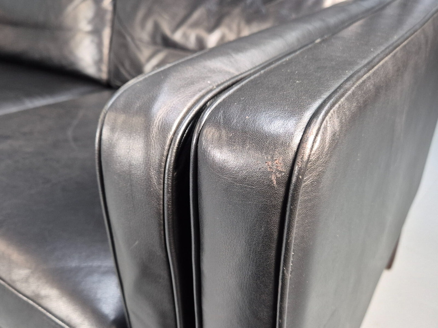 Vintage 2 Seater Black Leather Danish Sofa Borge Mogensen Style EB9078 M2SS - UKDK FURNITURE