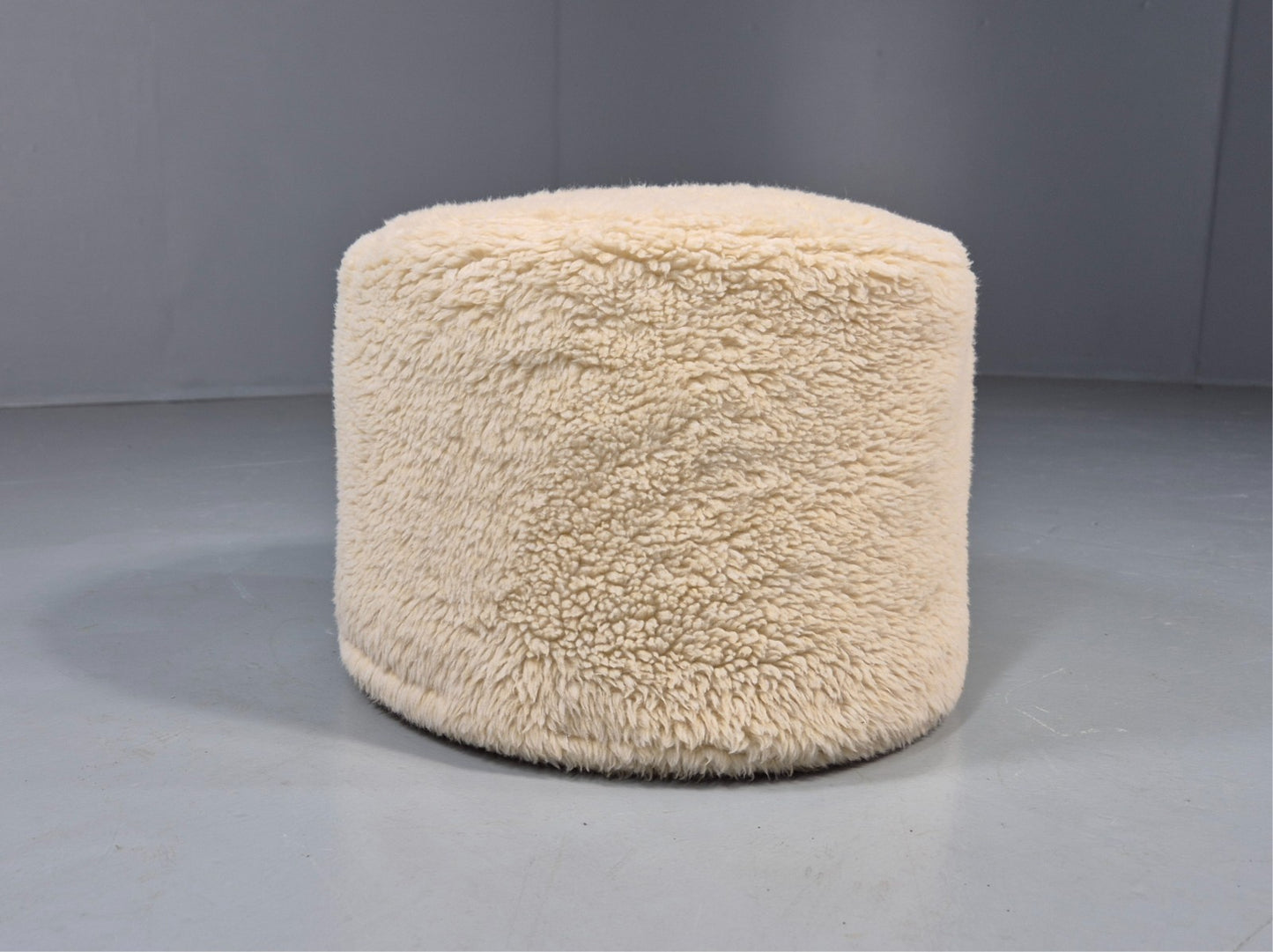 Vintage 1970s Fun Fur Footstool Retro EB11531 MFOO0