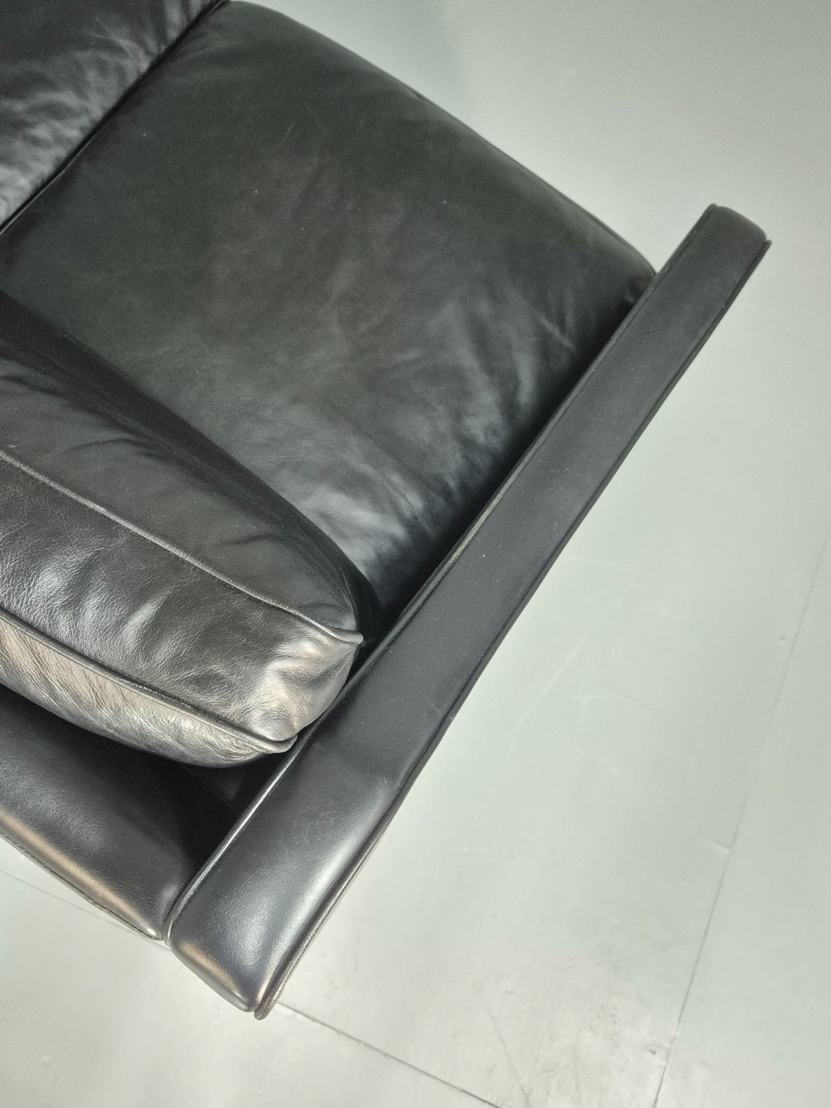 Two Seat Sofa Vintage Danish Black Leather 1970s Retro Mid Century  EB10122 M2SS15
