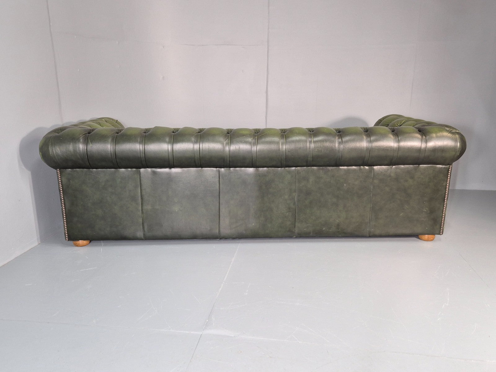 Three Seater Green Leather Chesterfield Quality Version Retro EB11023 VCHE18