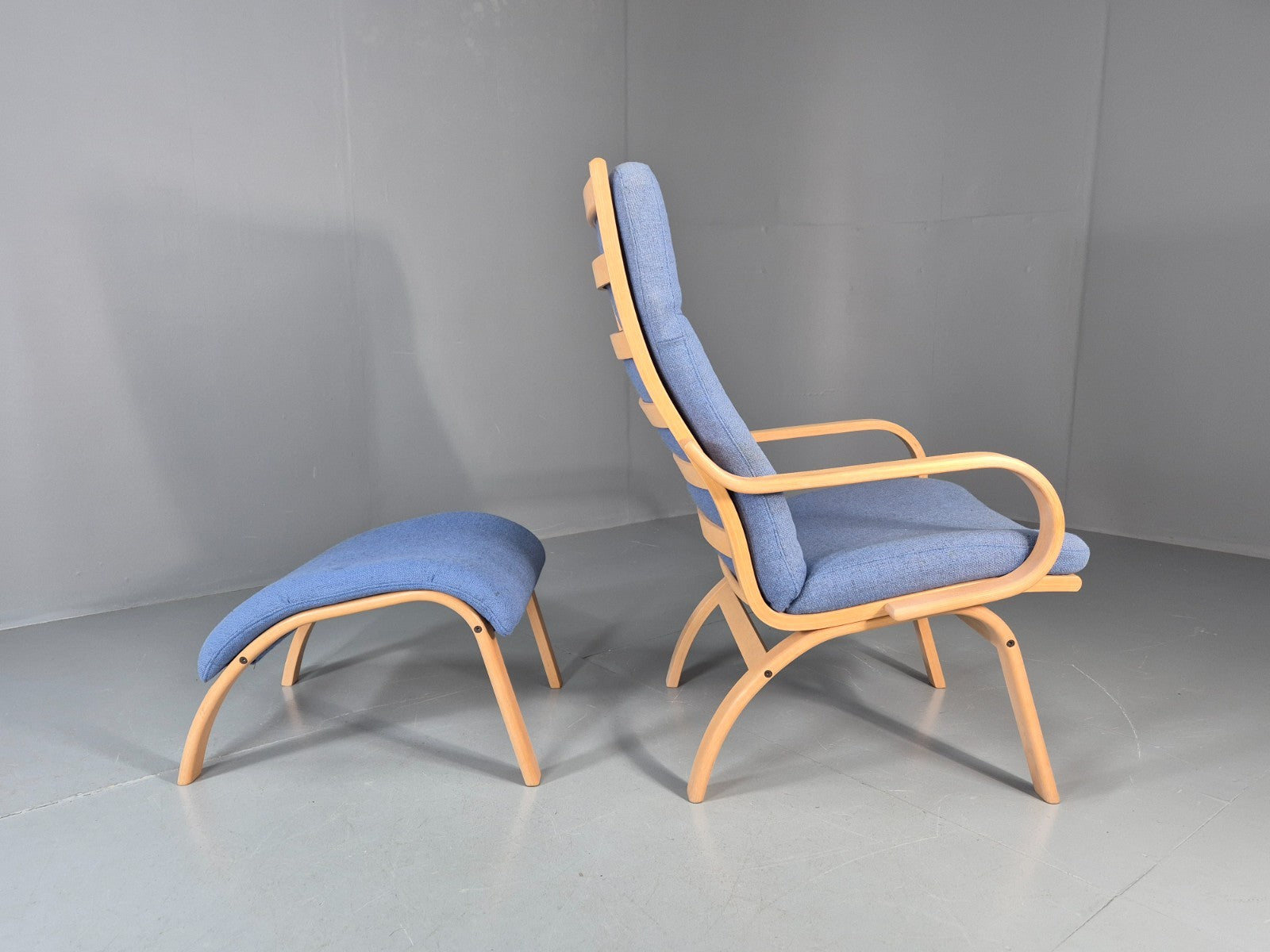 Retro Bentwood Lounge Chair and Footstool Vintage Danish 1980s MCM  EB11382 MBEN5
