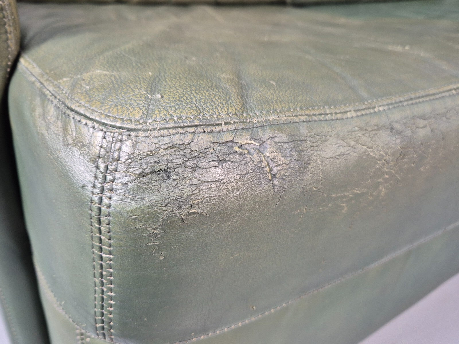 Vintage Green Leather Sofa 1970s Harrods Retro MCM EB9475 M3SS - UKDK FURNITURE