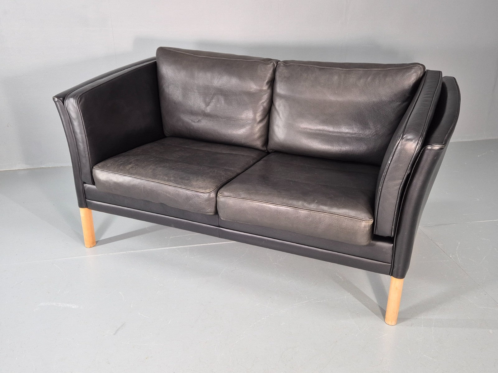 Vintage Danish Two Seater Leather Sofa Quality Feather Filled Retro EB11643 M2SS5