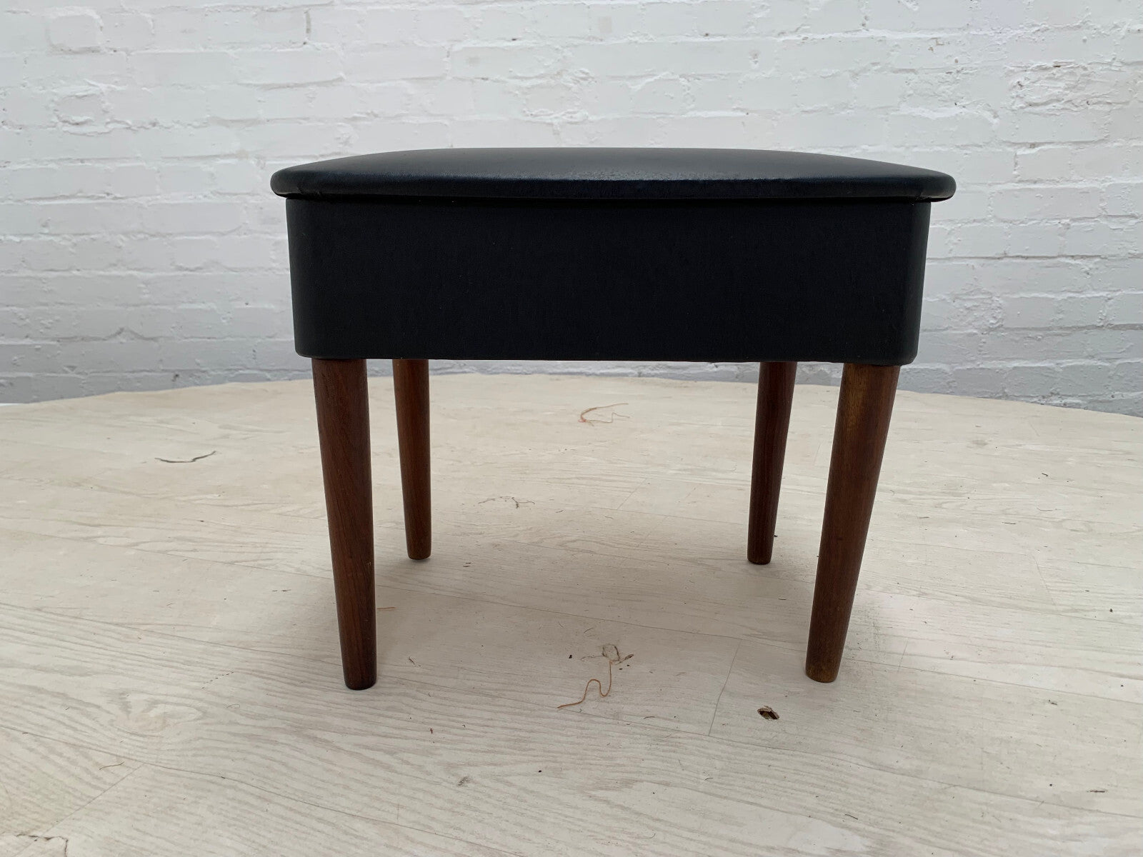 Danish Retro Hobby Box Black Vinyl on Turned Teak Legs Vintage EB3148 MFOO3