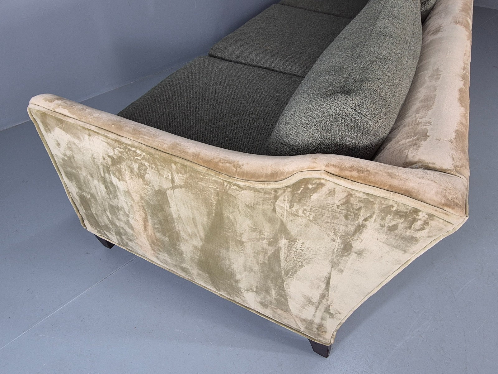 Vintage 4 Seater Settee Velvet and Wool Upholstery Modern Design EB11669 M4SS18