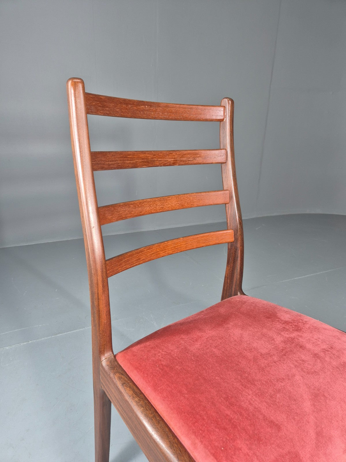 Vintage G Plan Dining Chair 1970s Pink Velour Teak Retro MCM  EB11649 VDIN3