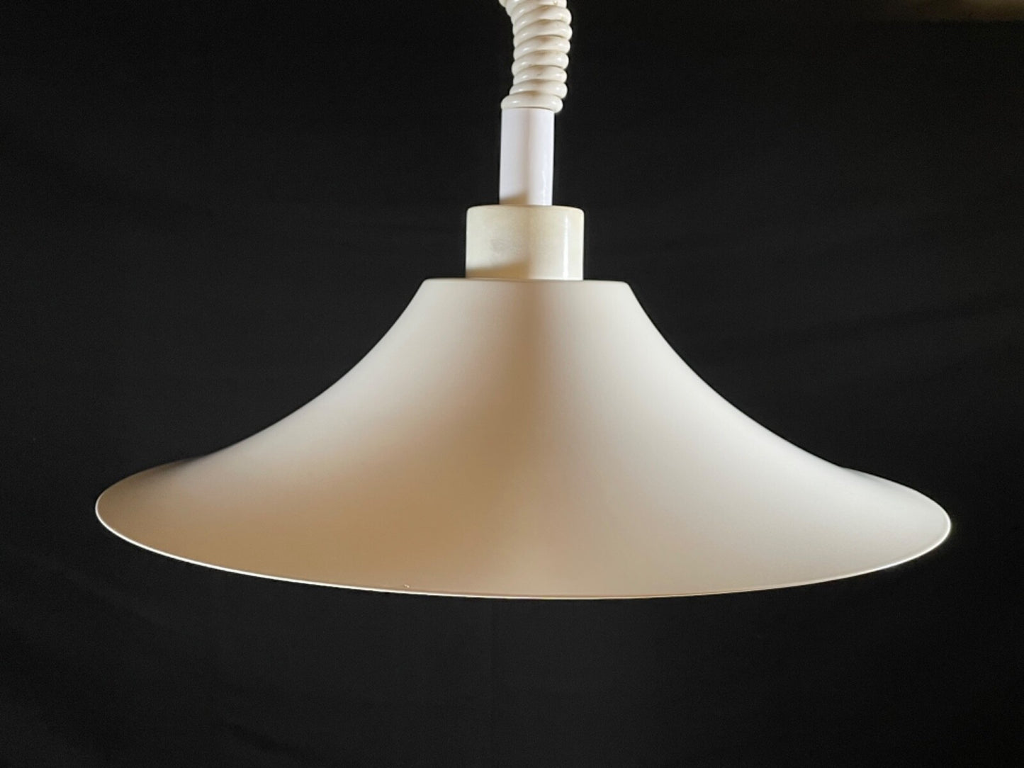 Mid Century Pendant Light Danish White Aluminium Pleated MCM Retro EB5087 LCLW0