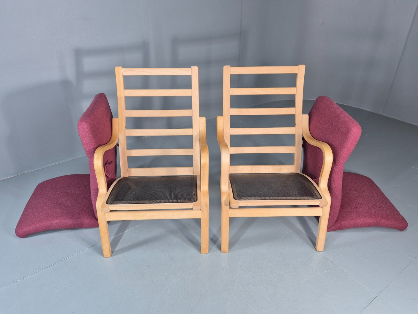 2 Stouby Bentwood Lounge Chairs Mauve Wool 1980s Retro MCM EB11349 MBEN11
