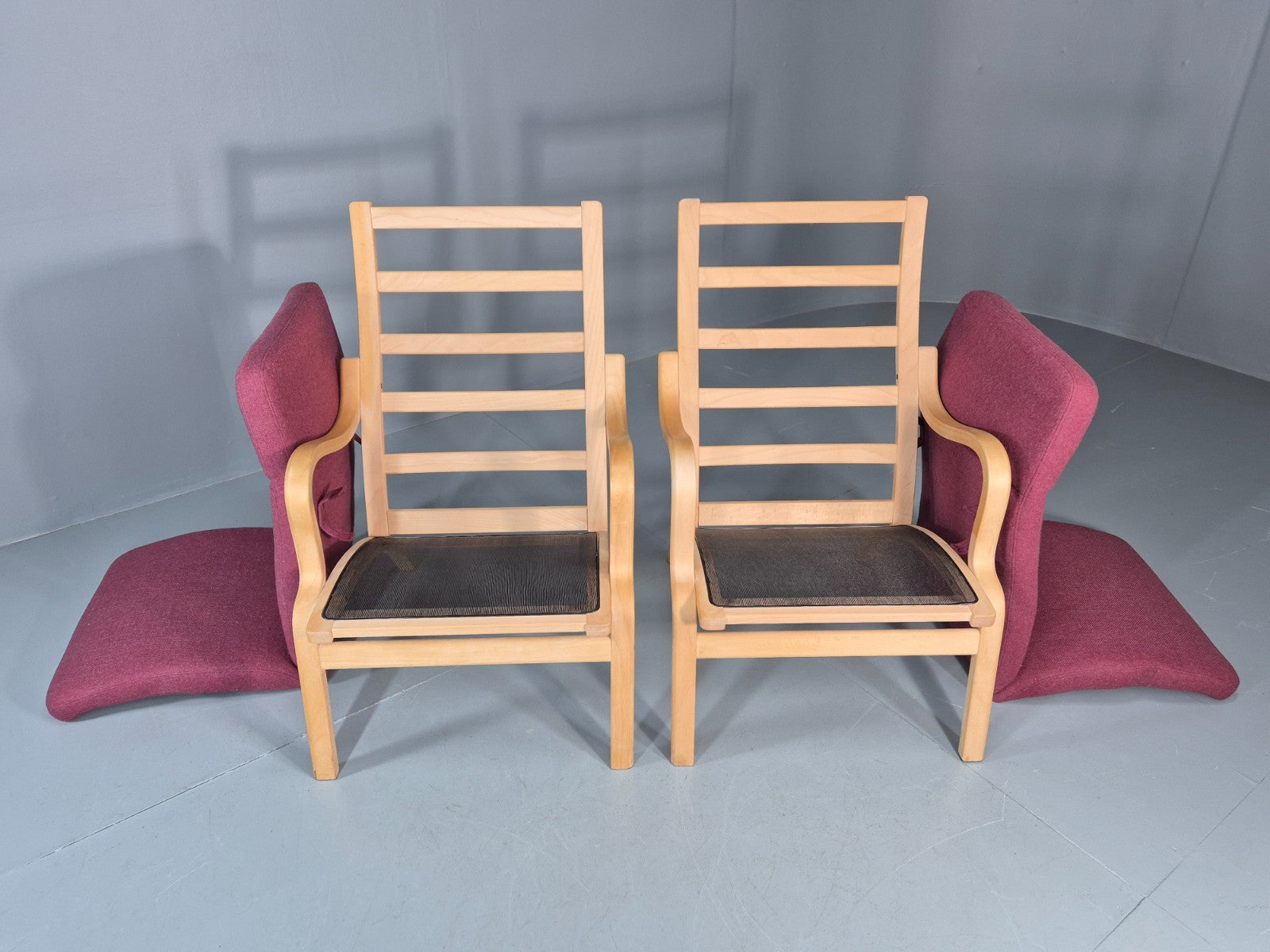 2 Stouby Bentwood Lounge Chairs Mauve Wool 1980s Retro MCM EB11349 MBEN11