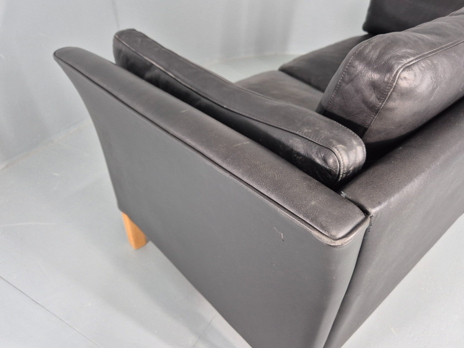 Vintage 2 Seat Sofa Danish Black Leather Mid Century Retro 1980s  EB10482 M2SS16