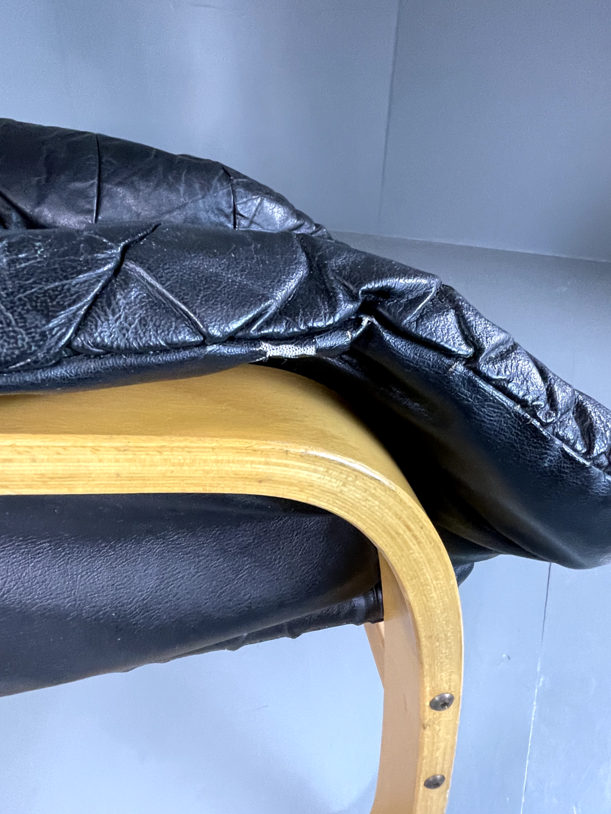 Danish Leather Bentwood Chair Vintage Vinyl Retro MCM EB5814 MBEN5