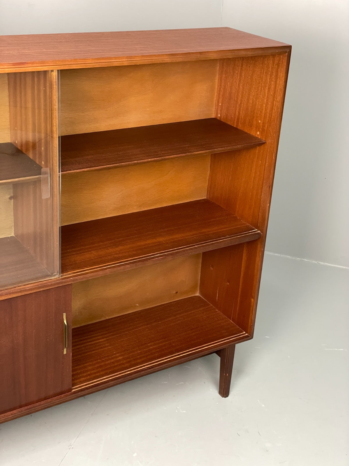Vintage 1960s Glazed Cabinet Mid Century Beaver & Tapley Bookcase EB11536 MWOO15