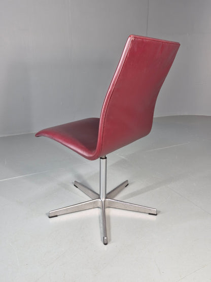 Vintage Fritz Hansen Oxford Chair Arne Jacobsen Design 2004 MCM EB11750 MSWI9