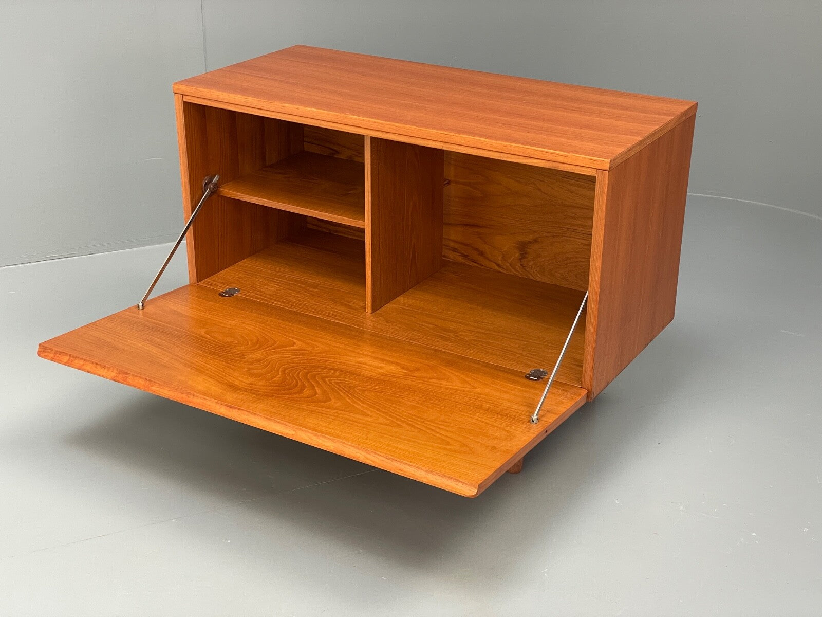 Vintage Teak Media Unit Drop Door Cabinet By Beaver & Tapley EB9743 MWOO - UKDK FURNITURE