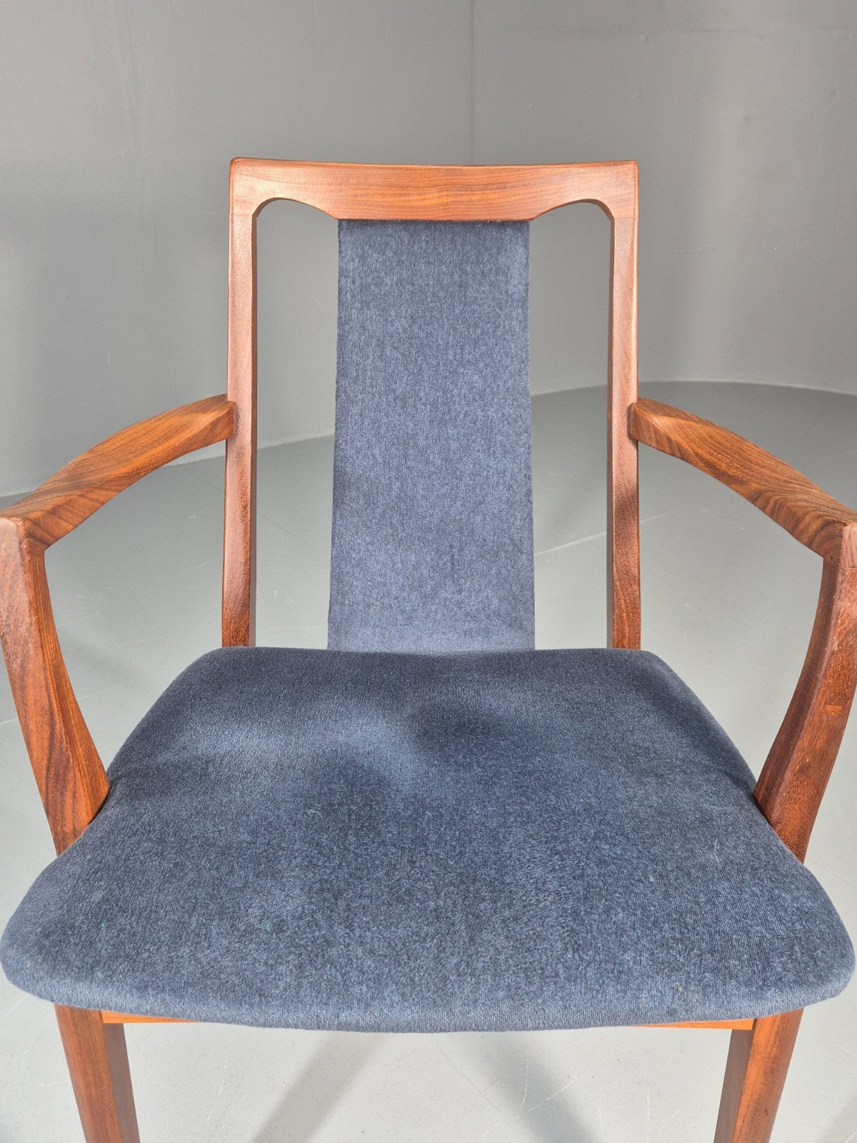 Vintage G plan Carver Chair 1980s Retro Teak Blue Velour EB11526 MDIN14