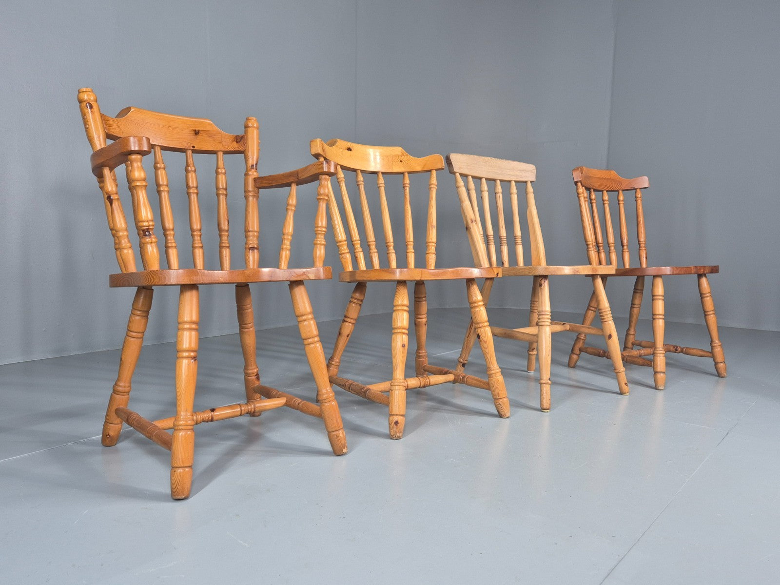 Harlequin set of 4 Vintage Pine Dining Chairs 1980s Retro EB11744 VDIN1