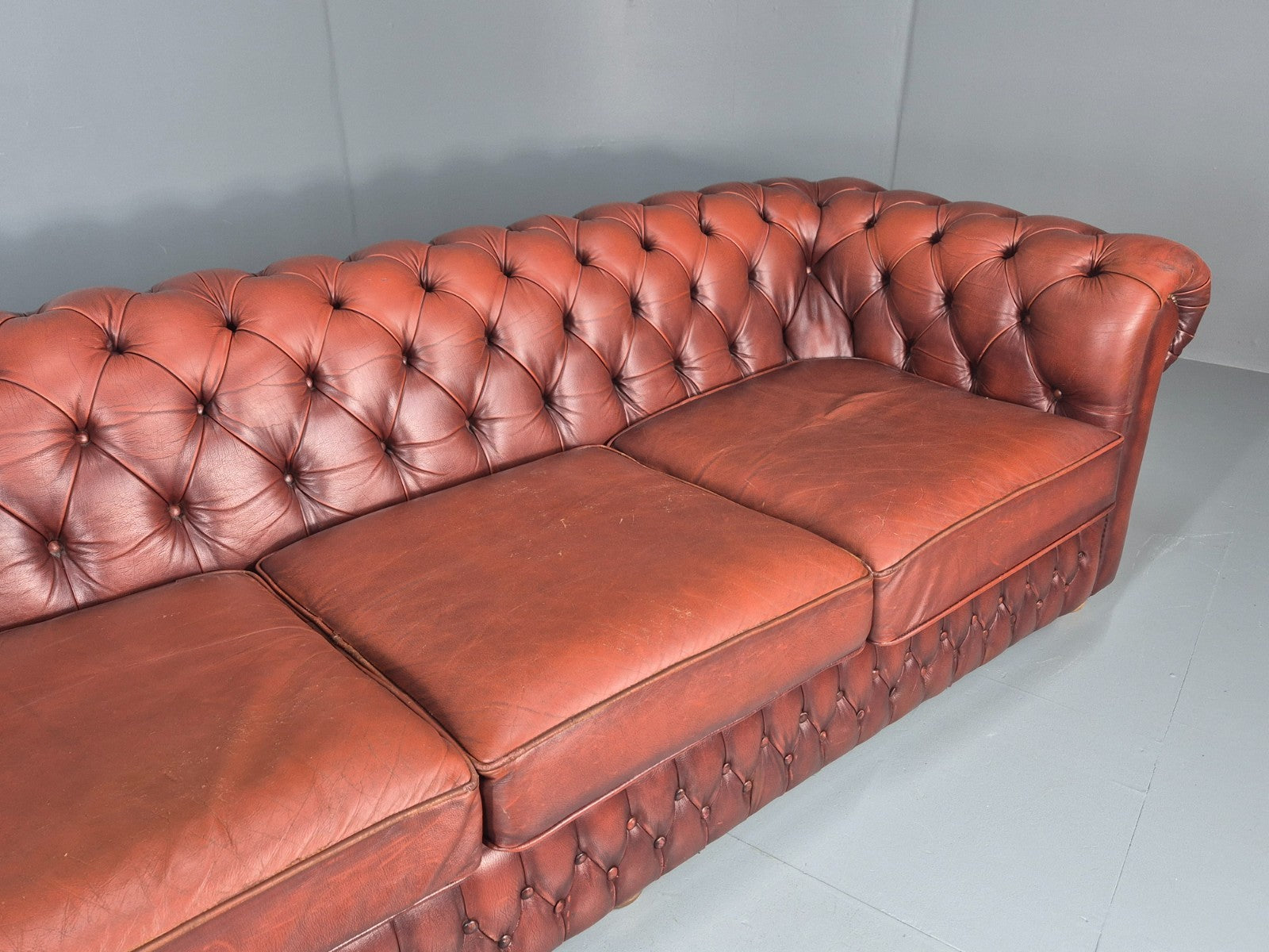 3 Seater Chesterfield Sofa Red Leather Studded Vintage EB11021 VCHE3