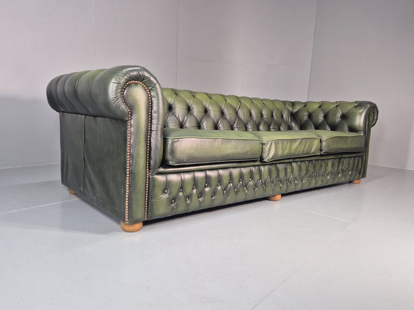 3 Seater Chesterfield Sofa Green Leather Studded Vintage EB11024 VCHE1