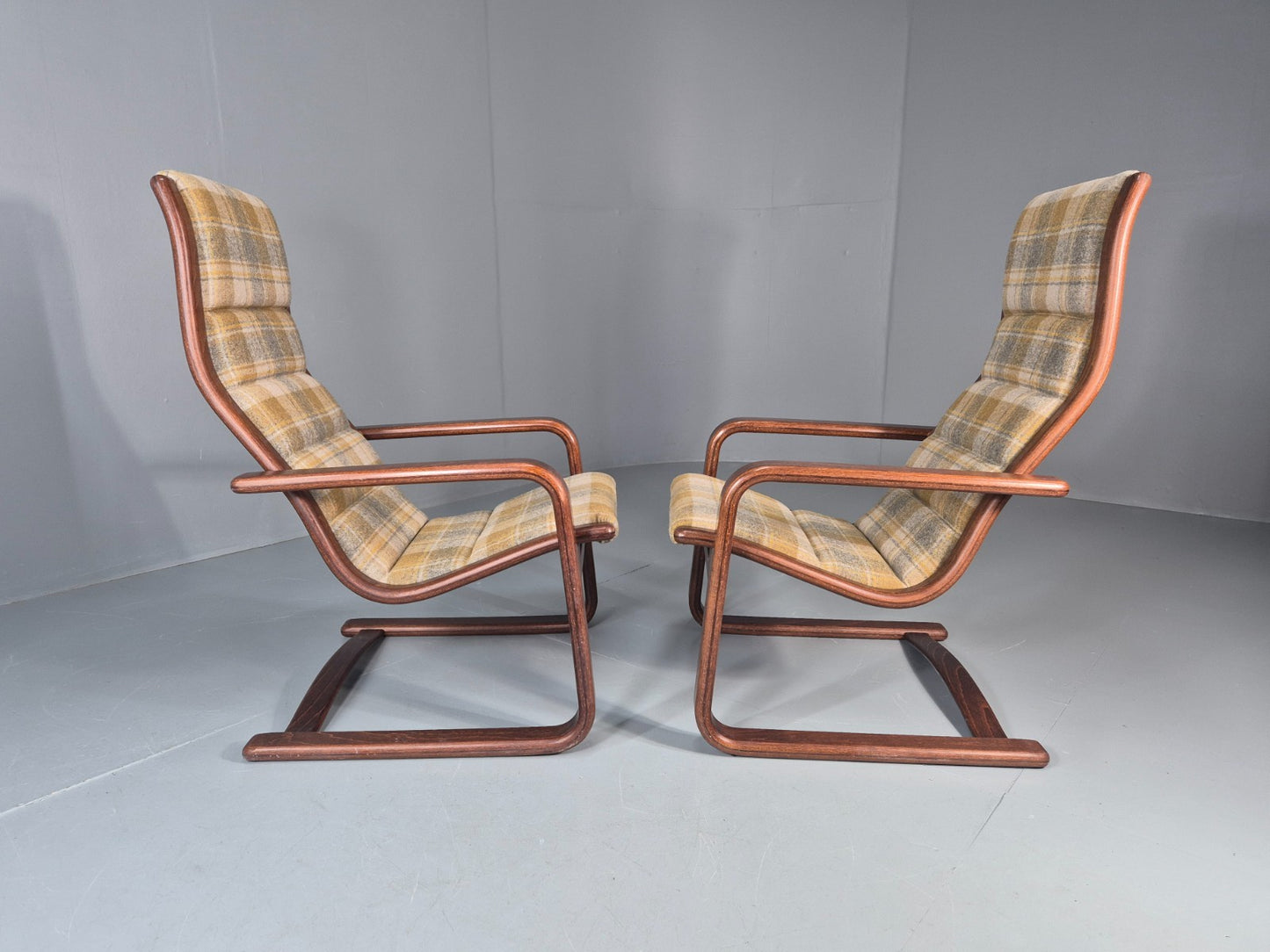 2 Mid Century Lounge Chairs New Upholstery 1970s Retro Danish  EB10325 MBEN13