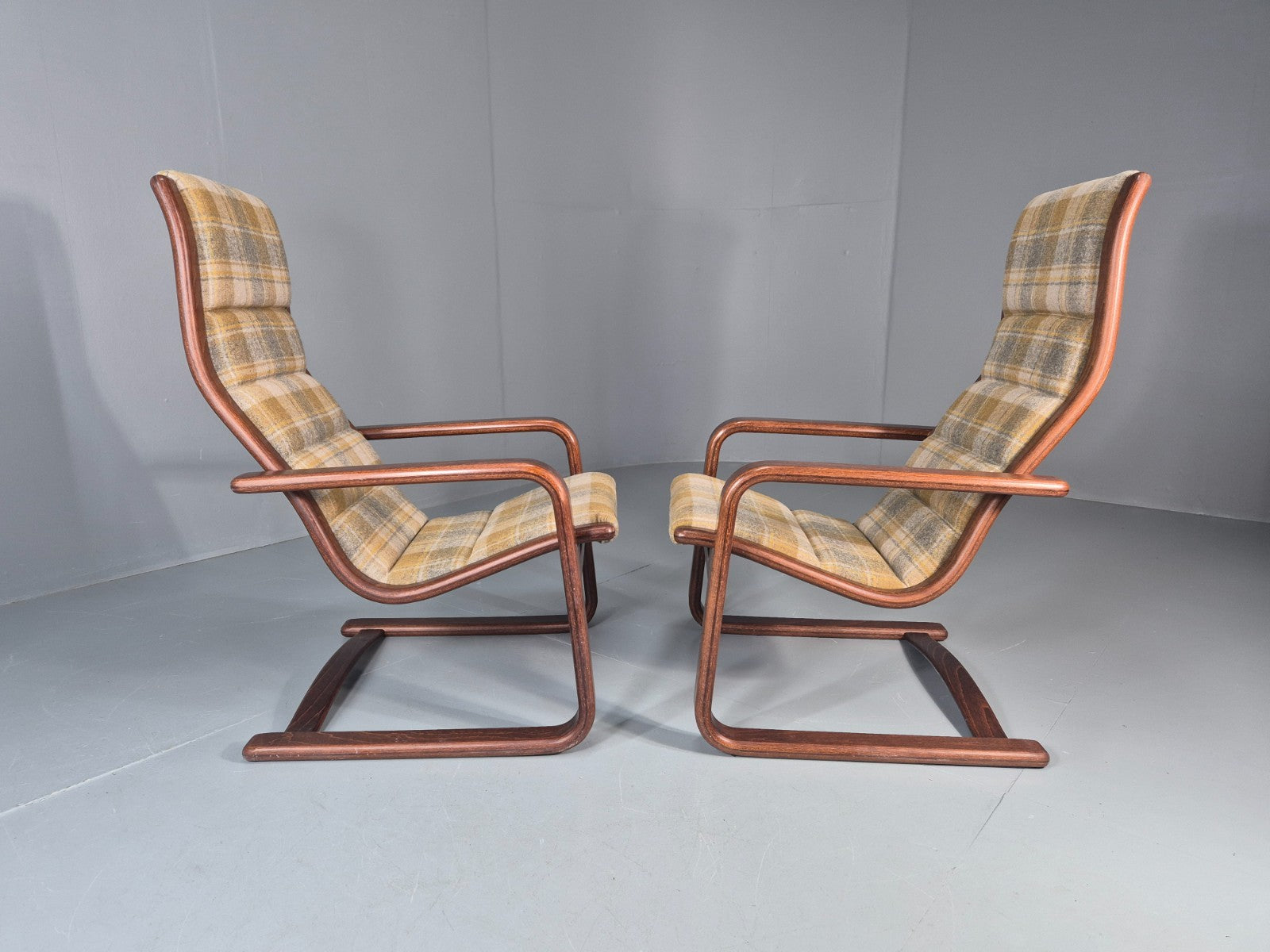 2 Mid Century Lounge Chairs New Upholstery 1970s Retro Danish  EB10325 MBEN13