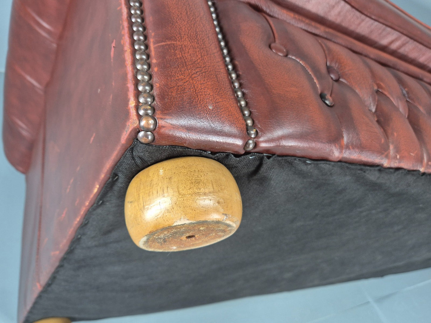 3 Seater Chesterfield Sofa Red Leather Studded Vintage EB10925 VCHE12