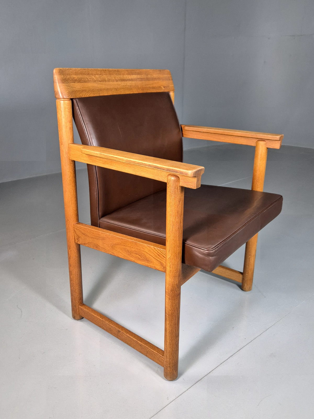 Vintage Scandinavian Elbow Chair Brown Leather Oak Frame Retro MCM EB7301 MNOR - UKDK FURNITURE