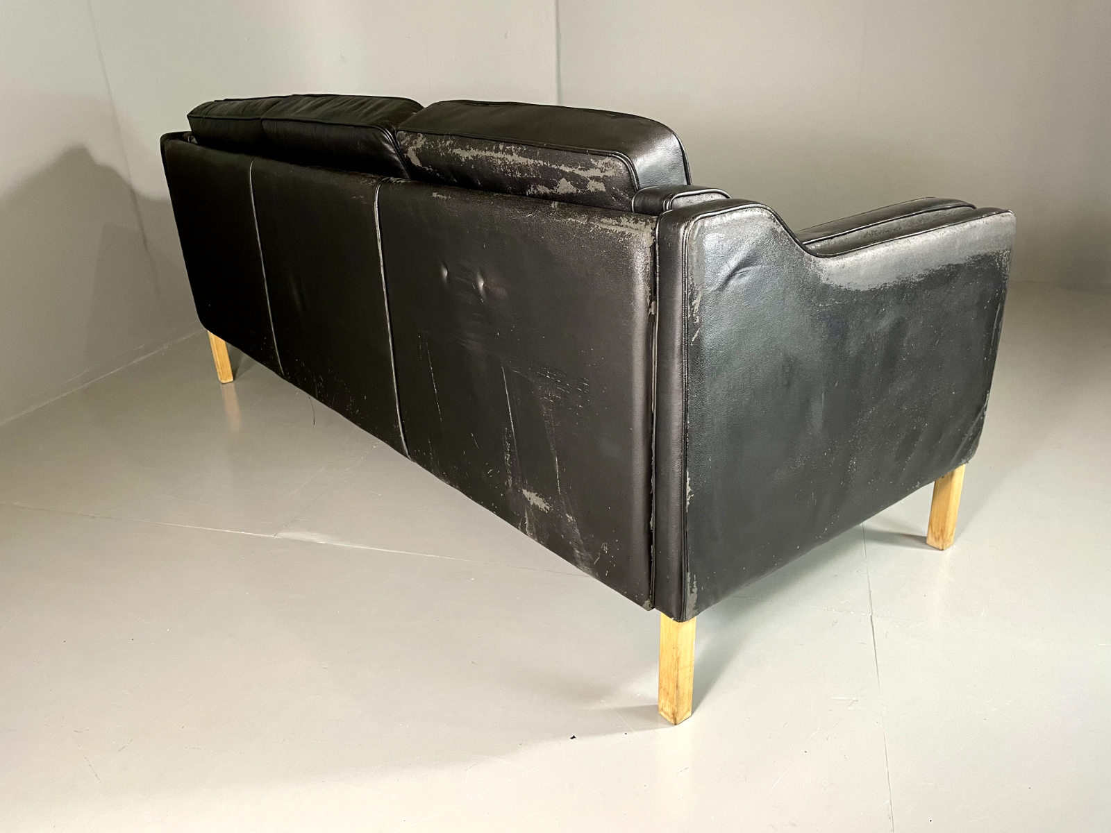 Three Seater Leather Sofa Black Vintage Danish Mogensen MCM Retro EB5864 M3SS14