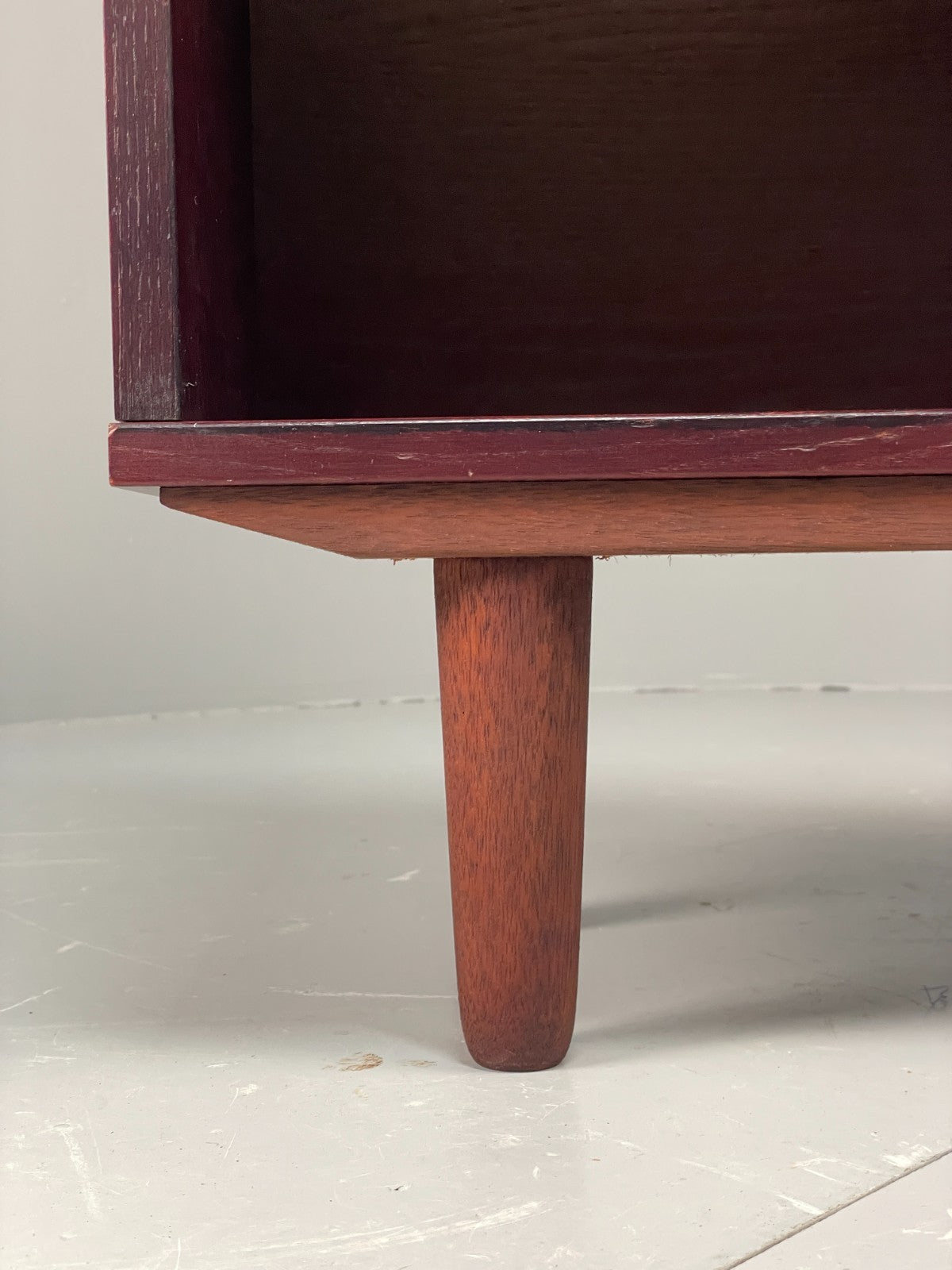 Vintage Dark Oak Bookcase Adjustable Shelf By Beaver & Tapley EB11498 MWOO6
