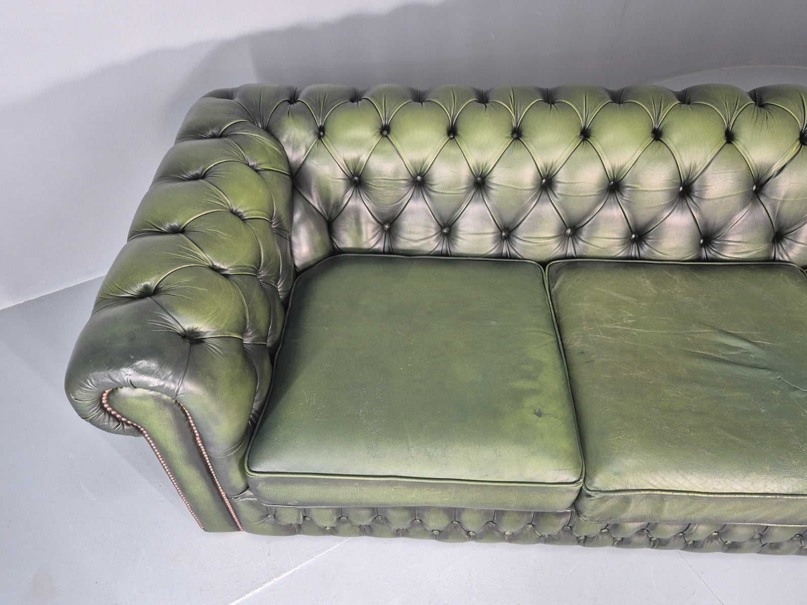 3 Seater Chesterfield Sofa Green Leather Studded Vintage EB11024 VCHE7