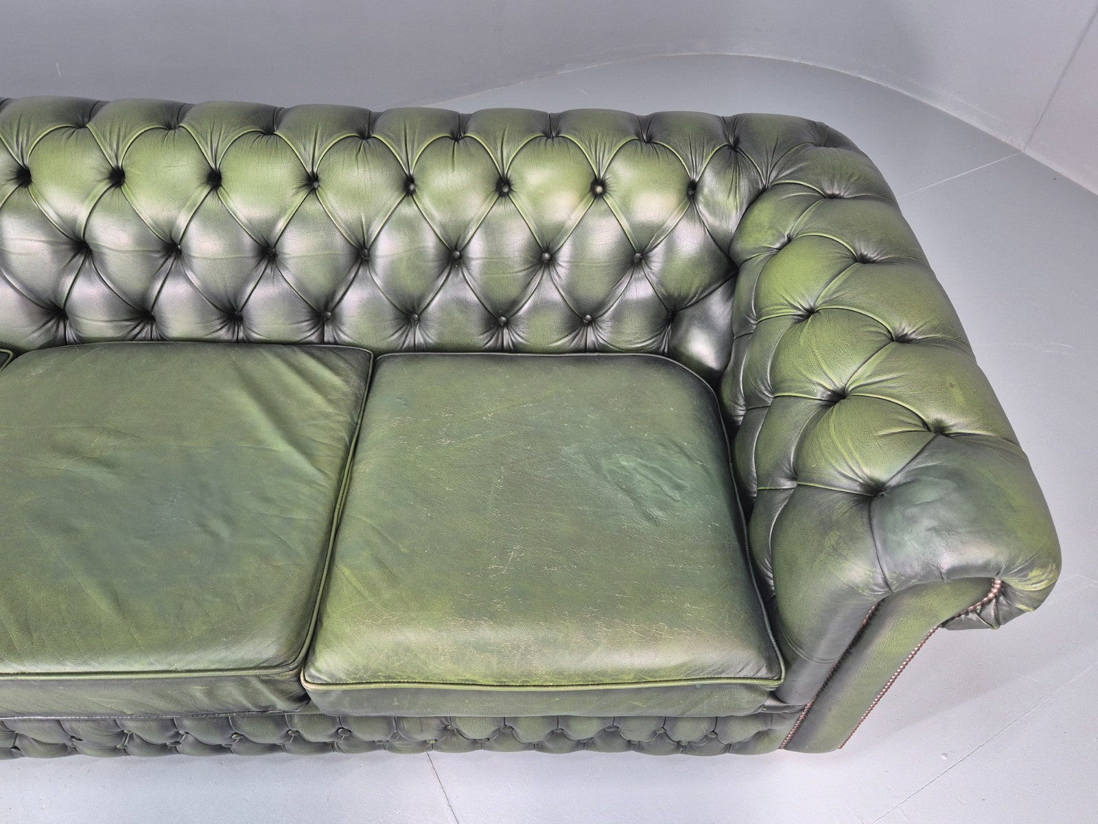 3 Seater Chesterfield Sofa Green Leather Studded Vintage EB11027 VCHE9